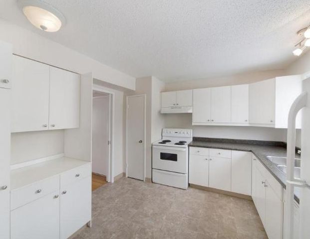 Cambrian Court | 47 Cornell Road NW, Calgary - Photo 1