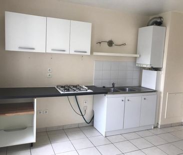 Location Appartement 2 pièces 54m² DECINES CHARPIEU 69150 - Photo 1