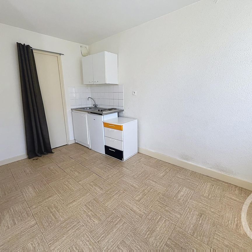 Location Appartement 1 pièce 20m² CLERMONT FERRAND 63000 - Photo 1
