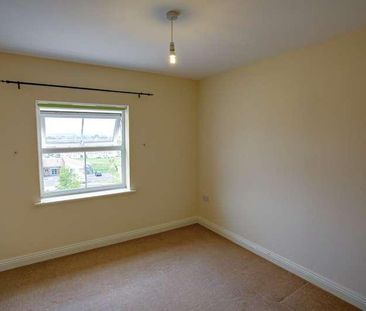 Bache House, Swindon, Wiltshire, SN25 - Photo 5