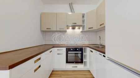 Dlouhodobý pronájem bytu 2+kk s balkonem, U Štěpánků, Hořovice - Photo 4