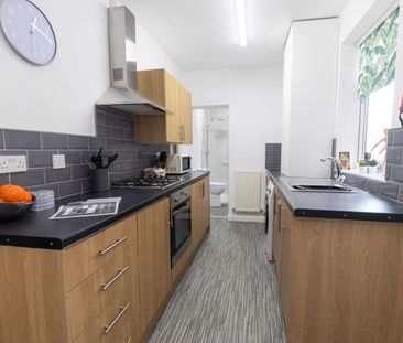 🏡 Home, but Better – Modern Houseshare on the Edge of Nuneaton Town... - Photo 5