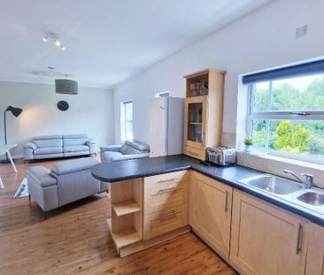 1 bedroom in a house share to rent - Photo 2