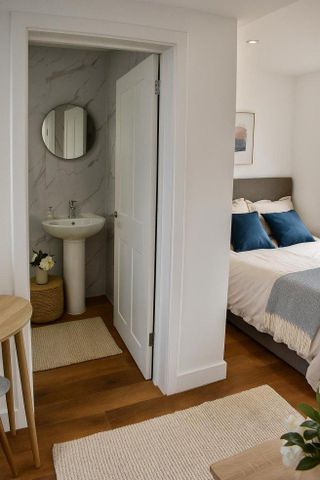 3 bedroom flat to rent - Photo 2