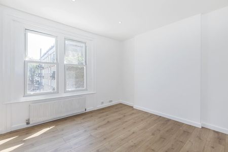 Camden Road, Camden, London, N7 - Photo 2