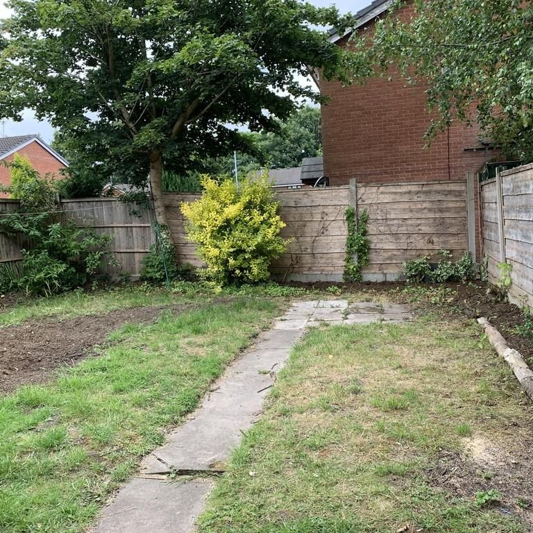 3 bedroom mews to rent - Photo 1