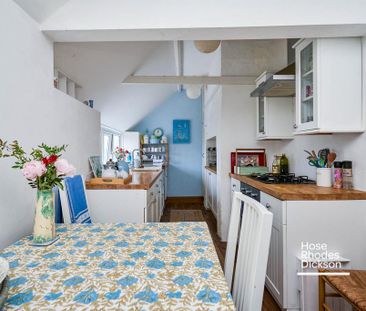 2 bedroom cottage to rent - Photo 2