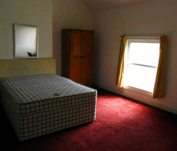 6 bedroom terraced house to rent - Photo 4 | Rentumo