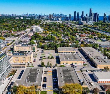 801 The Queensway #720 - Photo 4