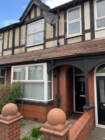 Manchester Road East - Photo 2