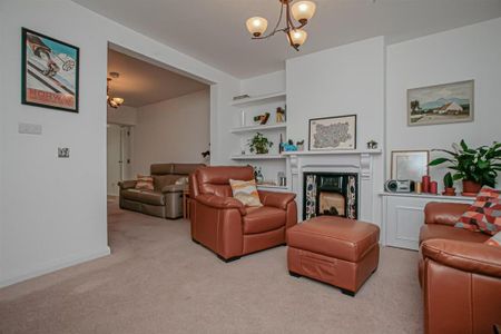 4 bedroom terraced house to rent - Photo 3