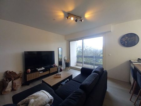 Location Appartement 1 pièce 36m² - Photo 2