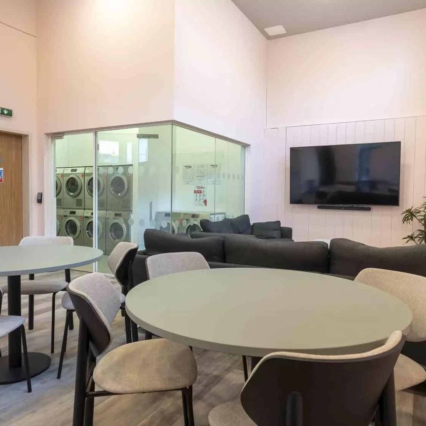 Silver Studio Premium - Photo 1