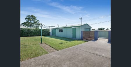 Central Location - Walk to Town - Photo 4