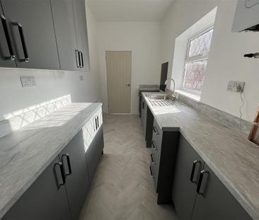 2 bedroom maisonette to rent - Photo 6