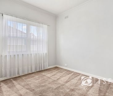9 Guthrie St, Kangaroo Flat - Photo 2