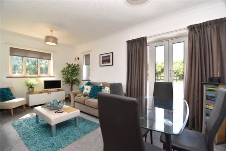 Bugsby Way, Kesgrave, Ipswich, Suffolk, IP5 2BB - Photo 3