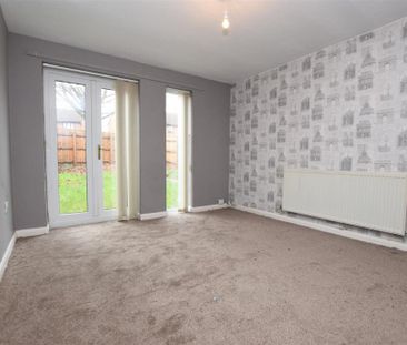 3 bedroom terraced house to rent - Photo 3