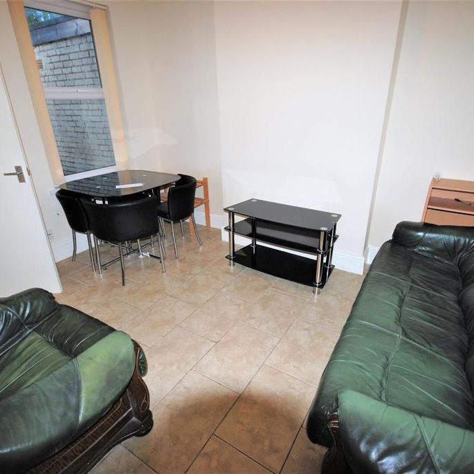 4 bedroom house to rent - Photo 1