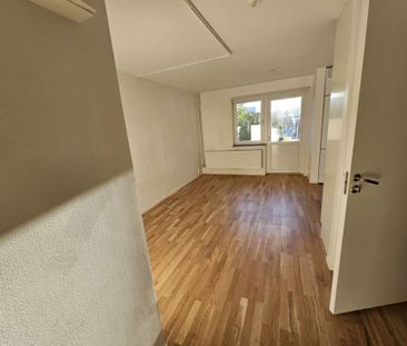 Norrbackavägen, Märsta - Photo 1