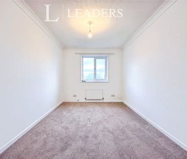 3 bedroom house to rent Hunter Close, Gosport, PO13 - Photo 4