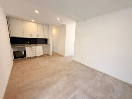 Moradia T2 com pequeno terraço no centro das caldas da Rainha - Photo 2
