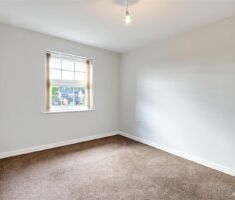 2 BEDROOM Apartment - Photo 4