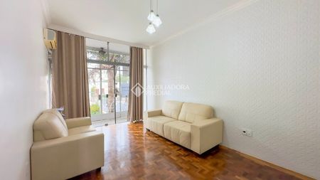 Casa com 3 quartos e 300m² para alugar em Azenha, Porto Alegre. - Photo 2