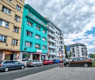 Světlý a prostorný byt 2+KK 55 m - Photo 2