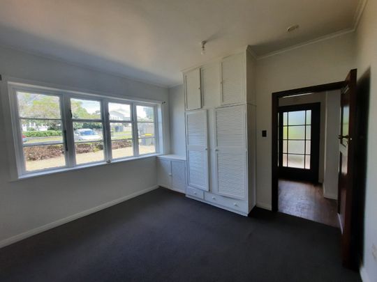 Cosy Brick N Tile Unit - Photo 1