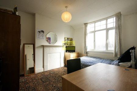 5 bedroom terraced house to rent - Photo 2