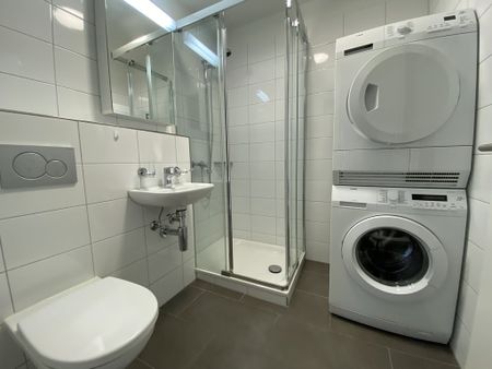 Moderne 3.5-Zimmer-Wohnung im Grünen - Foto 4