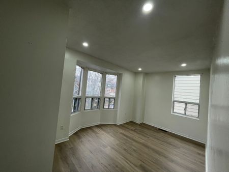 For Lease - 700 Brock Avenue, Toronto, Ontario - Photo 3