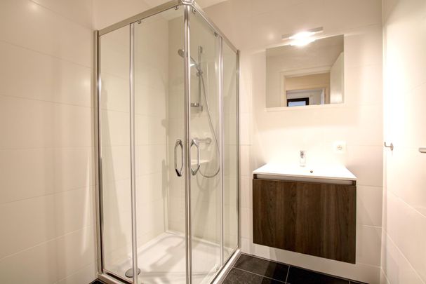 Flat - for rent - Photo 1