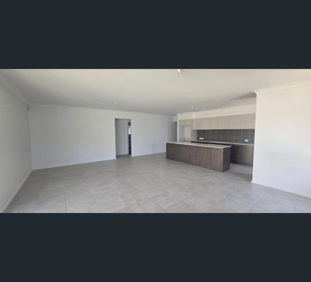 8 Urquhart Way, North Rothbury, NSW 2335 - Photo 2