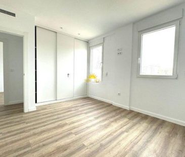 THREE BEDROOM APARTMENT - CARTAGENA - Photo 5