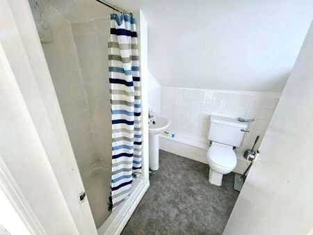 South Crescent, Llandrindod Wells, Powys, LD1 - Photo 4