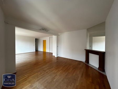 Location Appartement 3 pièces 90m² LILLE 59000 - Photo 3