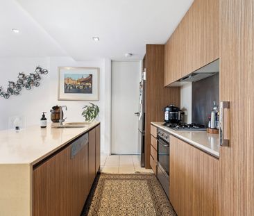 Spacious & Premium Living in the Heart of Elwood’s Golden Mile - Photo 5