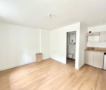 Location Appartement 1 pièce 18m² - Photo 3