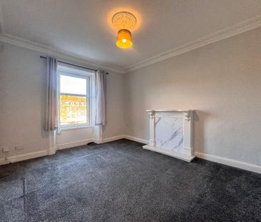 4 bedroom flat to rent - Photo 1