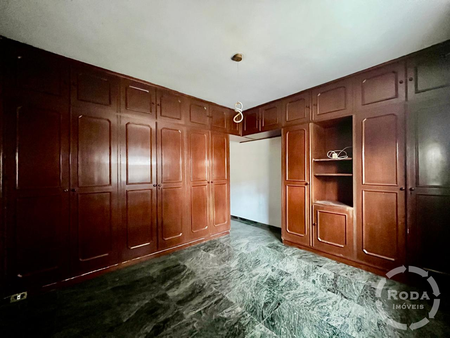 Apartamento na Ponta da Praia – 4 Dormitórios (2 Suítes) | Cozinha Ampla - Photo 3