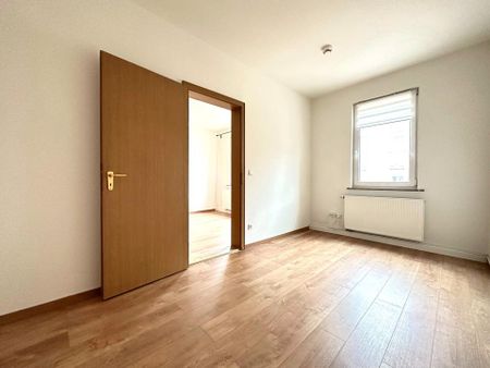 Hier wohnen Sie zentral gelegen! 4 Zimmer mit Balkon - Foto 3
