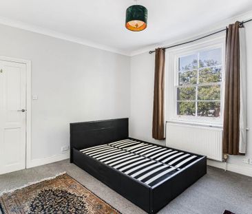 4 bedroom terraced house to rent - Photo 5