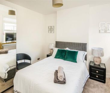 3 bedroom apartment to rent - Photo 6