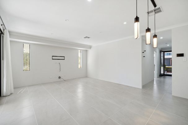 16 Quartz Road, Treeby WA 6164 - Photo 1