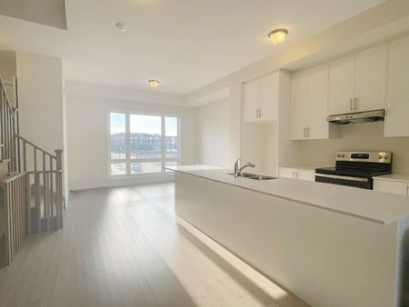 For Lease - 3073 Welsman Gardens, Oakville, Ontario - Photo 3