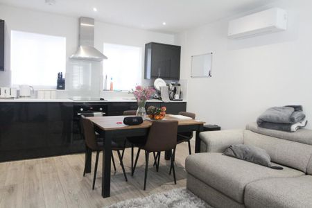 1 bedroom duplex to rent - Photo 2