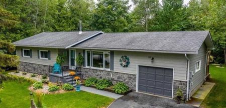 For Lease - 52 Birchwood Trail, Wasaga Beach, Ontario - Photo 3