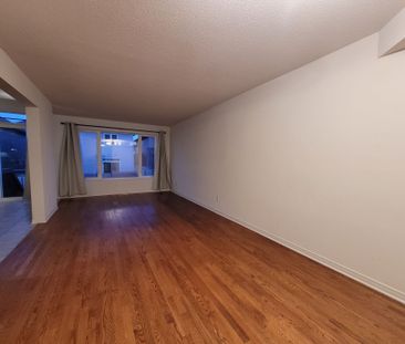 For Lease - 204 ROLLING MEADOW Crescent, Orleans - Convent Glen and... - Photo 3